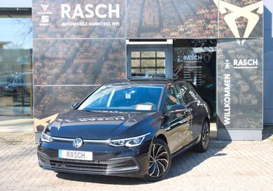 Volkswagen Golf, 2022