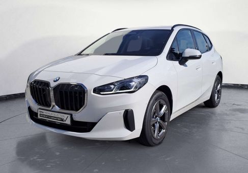 BMW 220, 2025 2