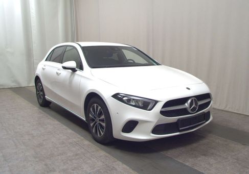 Mercedes-Benz A 180, 2022