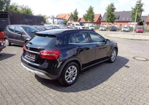 Mercedes-Benz GLA 200, 2019