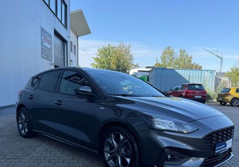 Ford Focus, 2021 3