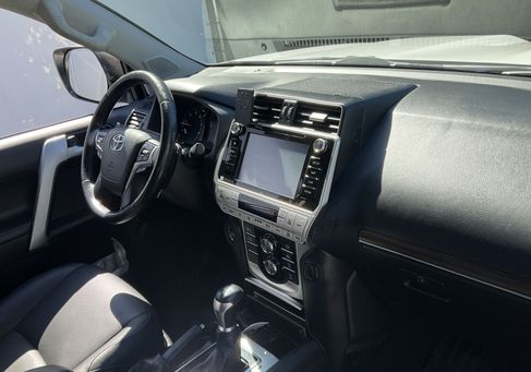 Toyota Land Cruiser, 2020