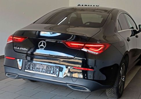 Mercedes-Benz CLA 250, 2022