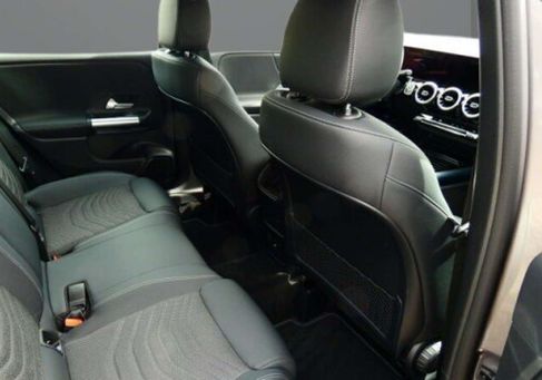 Mercedes-Benz B 250, 2023