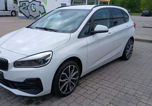 BMW 218, 2020 3
