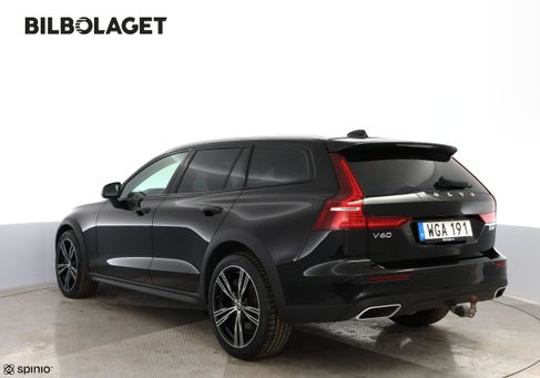 Volvo V60 Cross Country, 2022