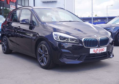 BMW 225, 2019