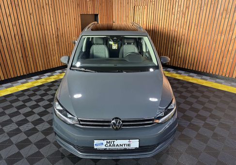 Volkswagen Touran, 2024 3