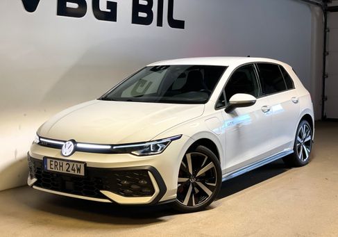 Volkswagen Golf, 2025 2
