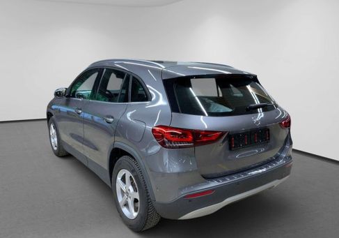 Mercedes-Benz GLA 200, 2023 2