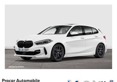 BMW 118, 2023