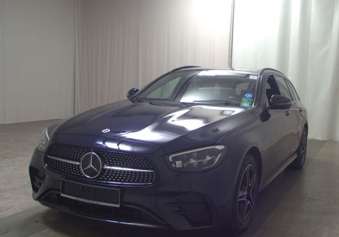 Mercedes-Benz E 300, 2022