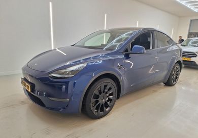 Tesla Model Y, 2023