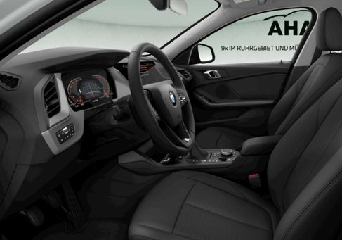BMW 118, 2022 3
