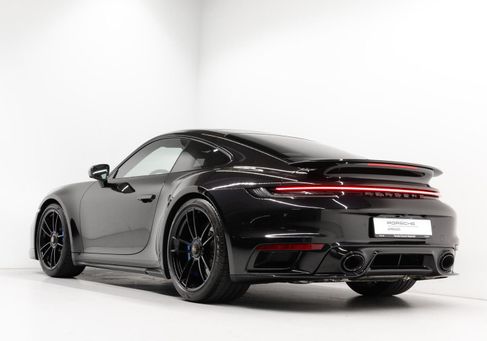 Porsche 992, 2024
