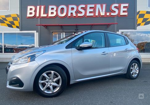 Peugeot 208, 2015