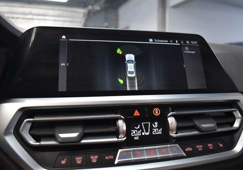 BMW 320, 2022 3