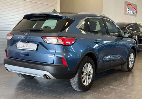 Ford Kuga, 2022
