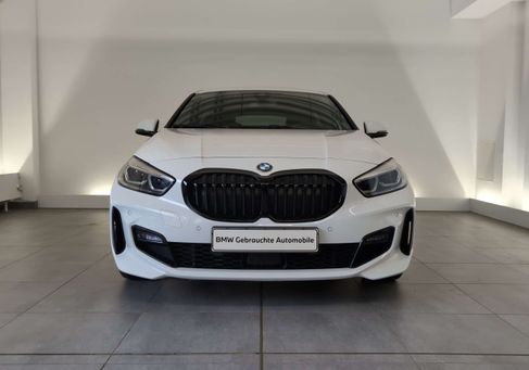 BMW 120, 2021 3