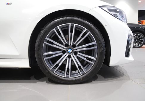 BMW 320, 2020 3
