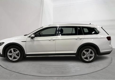 Volkswagen Passat, 2021