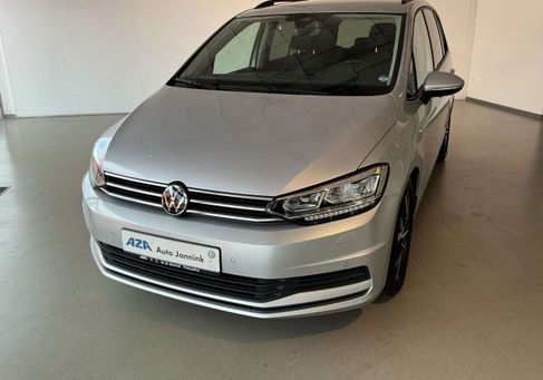 Volkswagen Touran, 2023 2