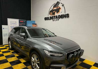 Volvo V90 Cross Country, 2019