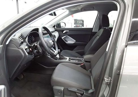 Audi Q3, 2021 3