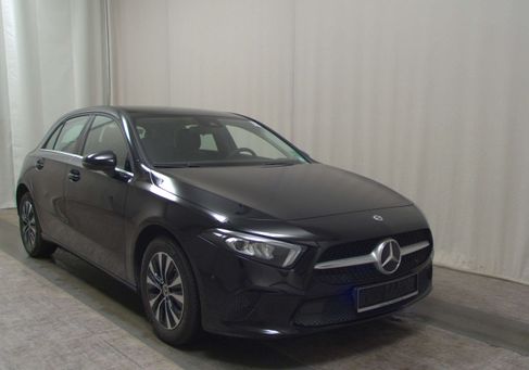 Mercedes-Benz A 180, 2022