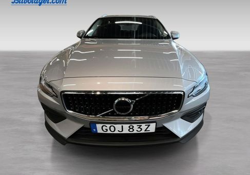 Volvo V60 Cross Country, 2024