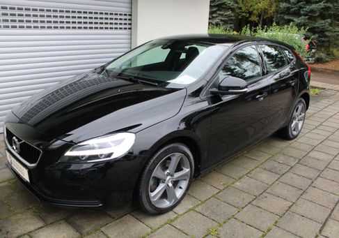 Volvo V40, 2019