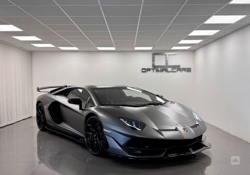 Lamborghini Aventador, 2019