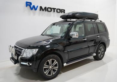 Mitsubishi Pajero, 2015