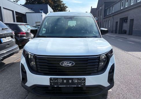 Ford Tourneo Courier, 2025