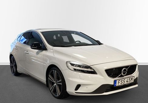 Volvo V40, 2019 3