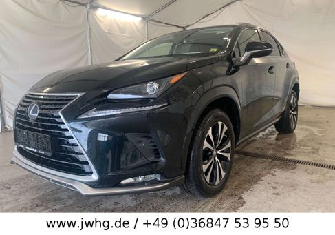 Lexus NX 300, 2021