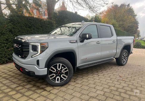 GMC Sierra