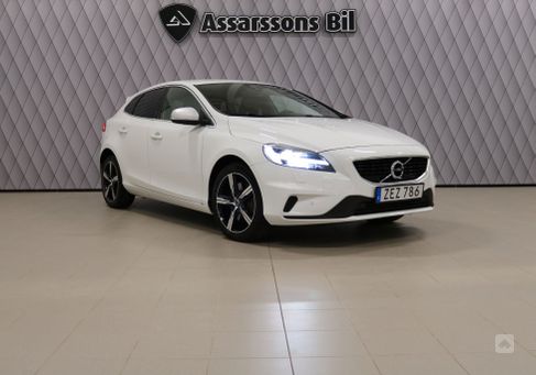 Volvo V40, 2018