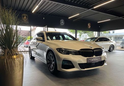BMW 320, 2022