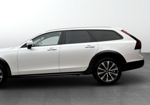 Volvo V90 Cross Country, 2023