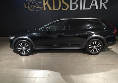 Volvo V90 Cross Country, 2021