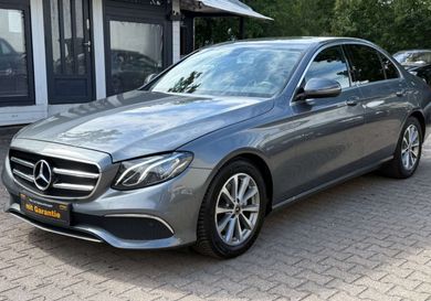 Mercedes-Benz E 200, 2020