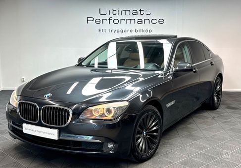 BMW 740, 2012