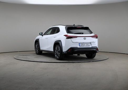 Lexus UX, 2023