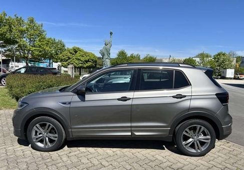 Volkswagen T-Cross, 2019