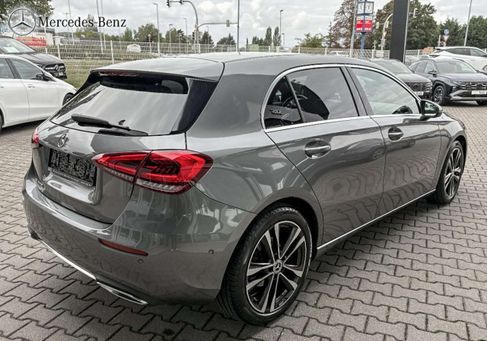 Mercedes-Benz A 200, 2020 3