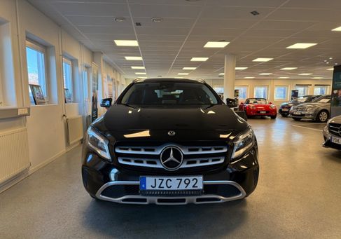 Mercedes-Benz GLA 220, 2018