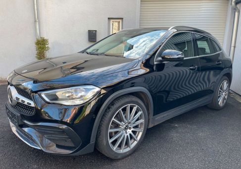 Mercedes-Benz GLA 220, 2021