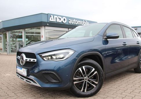 Mercedes-Benz GLA 250, 2023