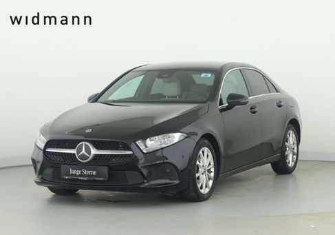Mercedes-Benz A 180, 2022